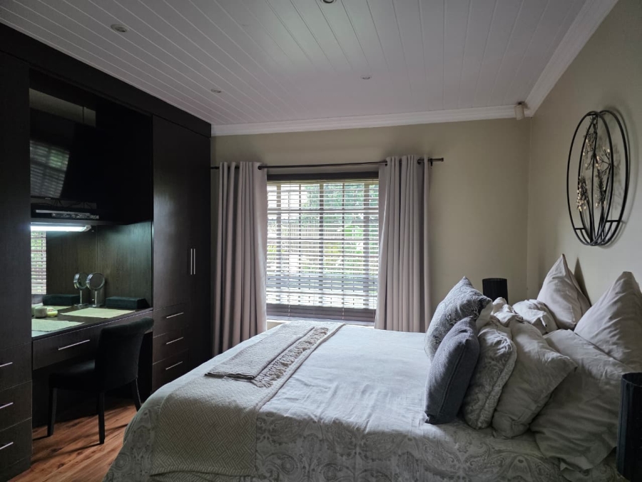 4 Bedroom Property for Sale in Geelhoutpark North West